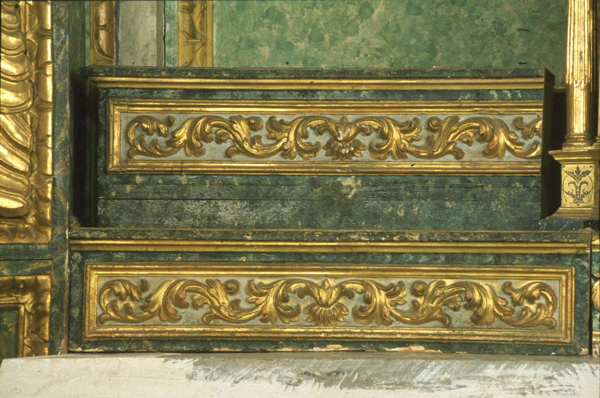 gradino d'altare, elemento d'insieme di Giglioni Francesco (metà sec. XVII)