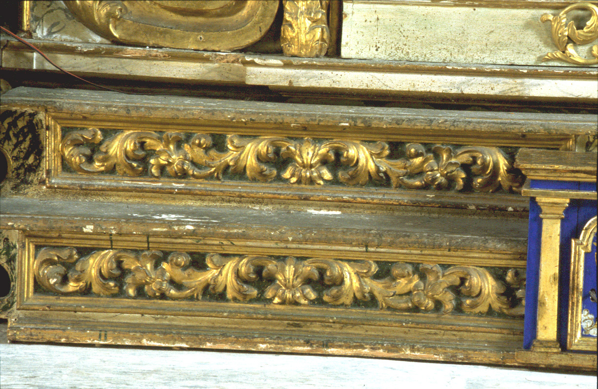 gradino d'altare, elemento d'insieme di Polinori Giuseppe, Grillanda Girolamo (fine sec. XVII)