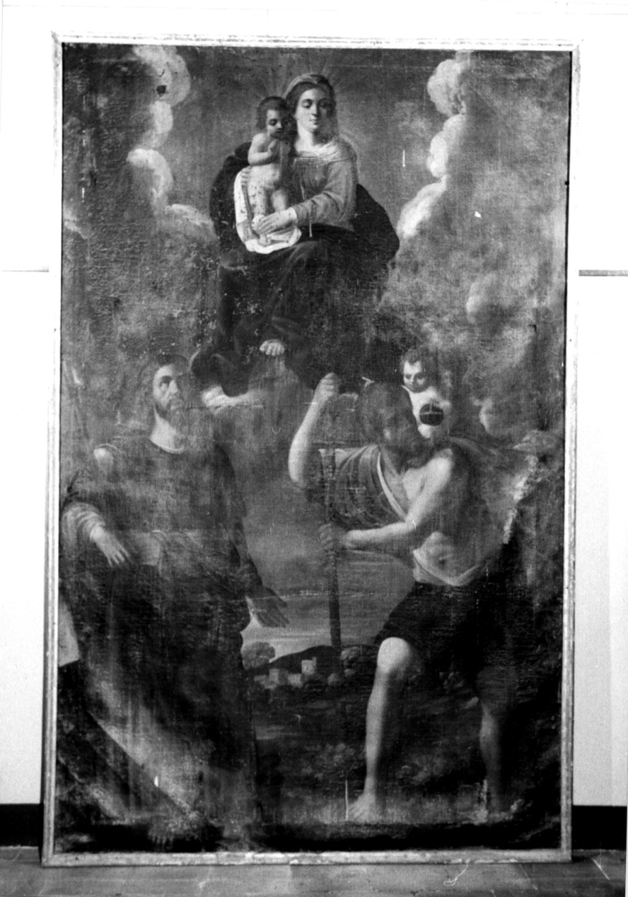 Madonna con Bambino sulle nuvole e i Santi Giacomo e Cristoforo, Madonna con Bambino e Santi (dipinto) di Fiori Federico detto Barocci (ultimo quarto sec. XVI)