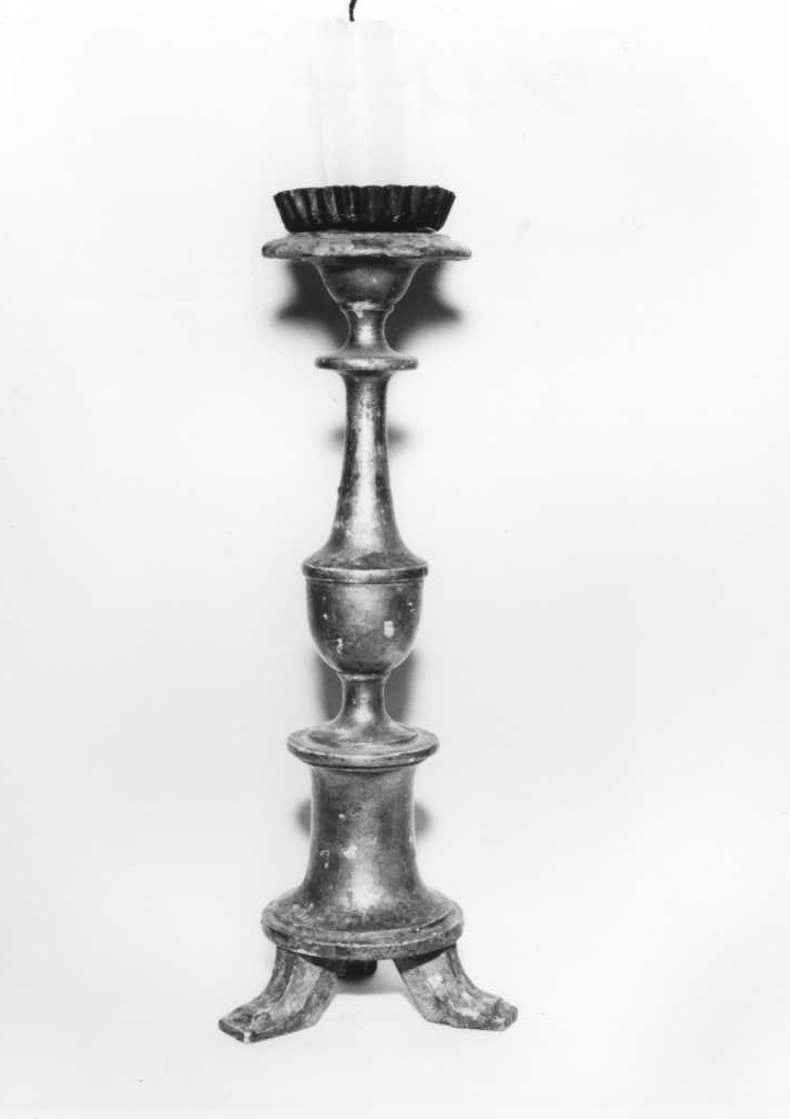 candeliere, serie - bottega marchigiana (primo quarto sec. XX)