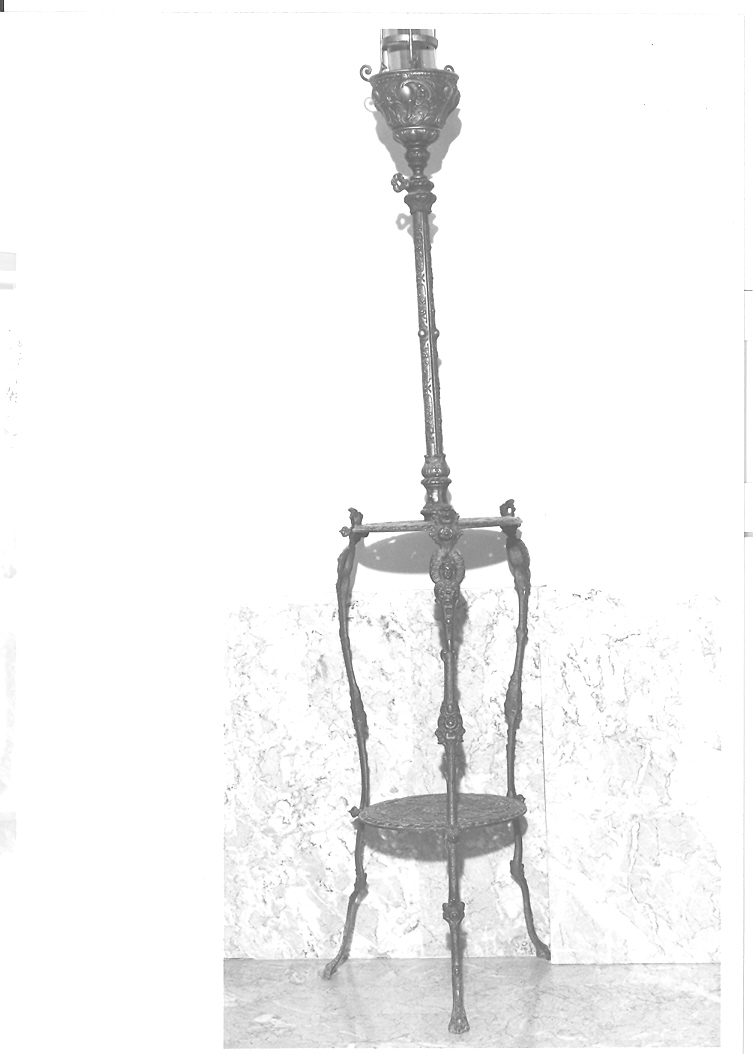 lampada - bottega marchigiana (prima metà sec. XX)