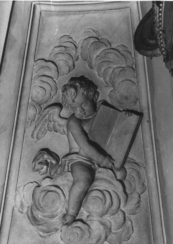 simbolo di San Matteo: angelo (rilievo, elemento d'insieme) di Rondelli Francesco Antonio (sec. XVIII)