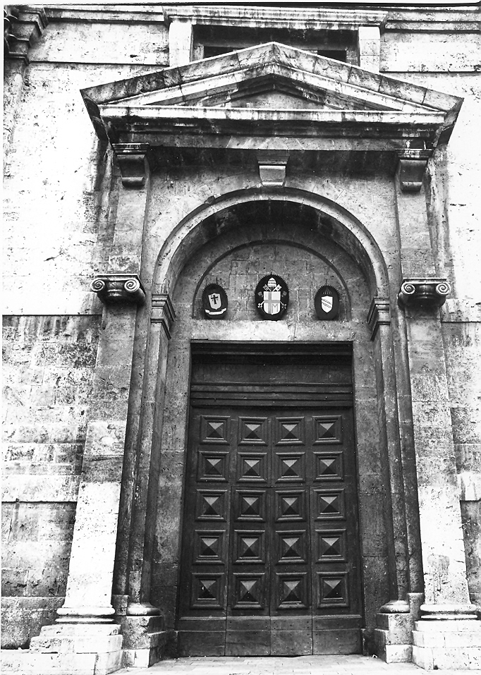 portale architravato di Filotesio Nicola detto Cola dell'Amatrice (sec. XVI)