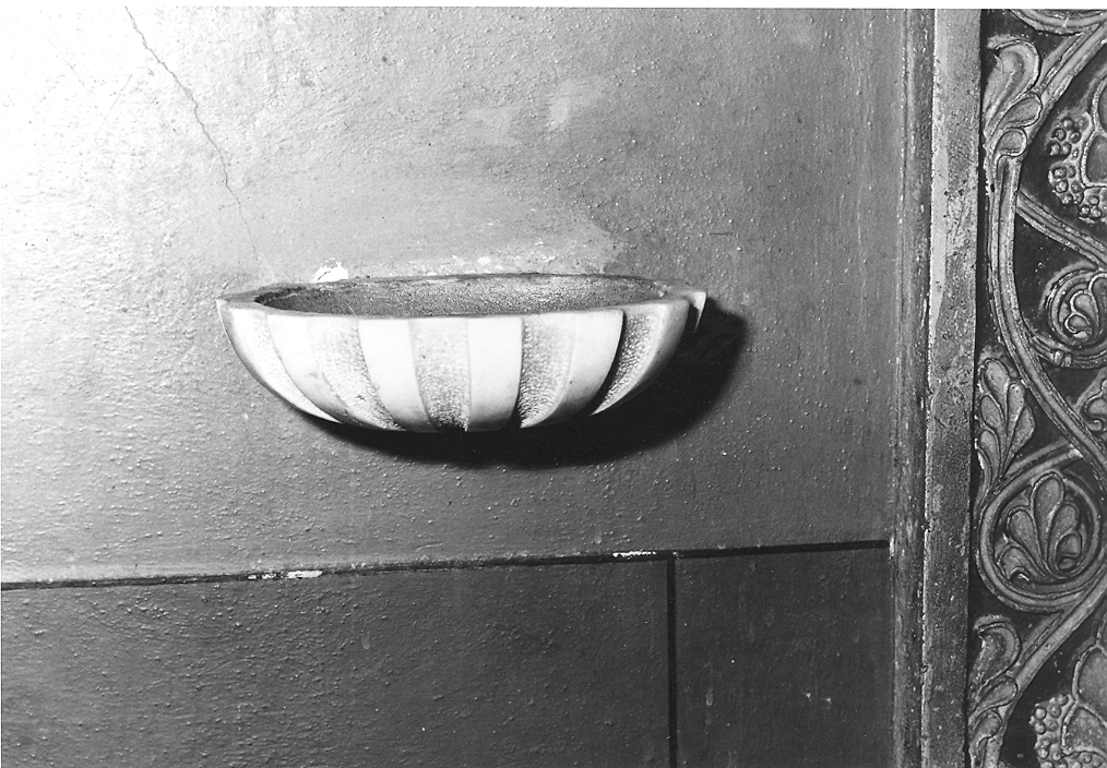 acquasantiera - a conchiglia, coppia - bottega marchigiana (sec. XIX)