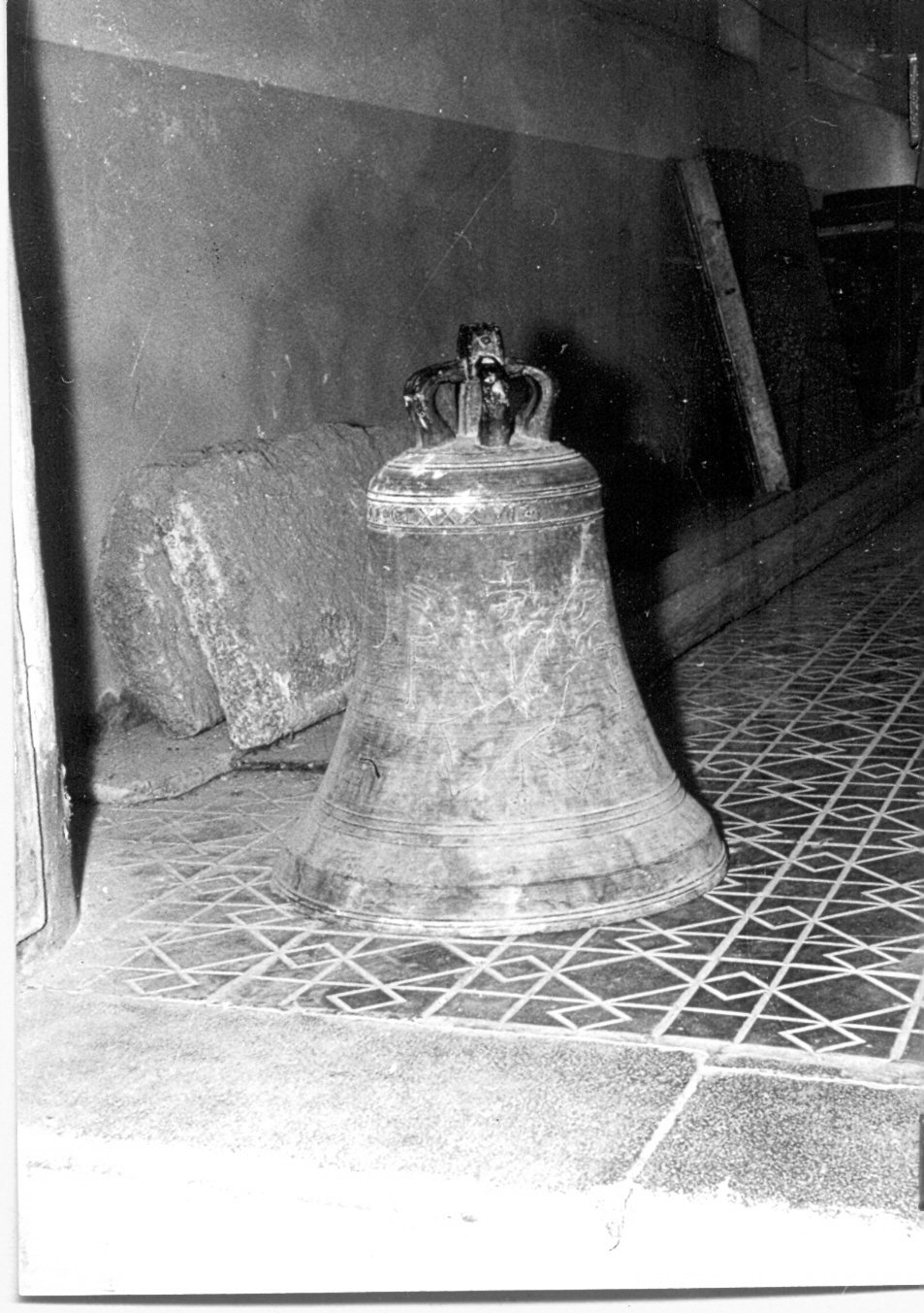 campana - bottega marchigiana (sec. XV)