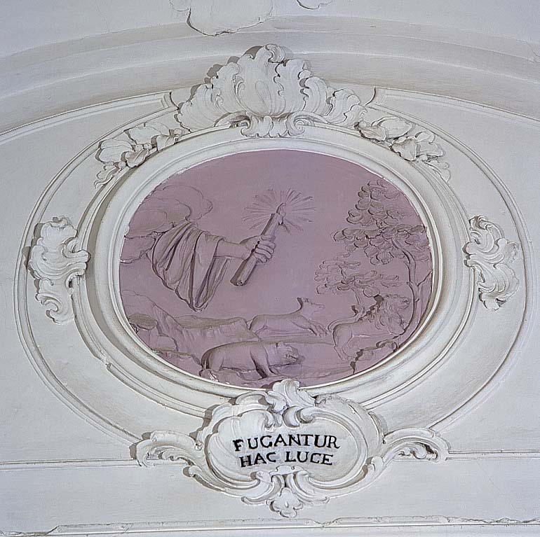 scena allegorica (decorazione plastico-pittorica) di Rusconi Camillo (scuola) (sec. XVIII)