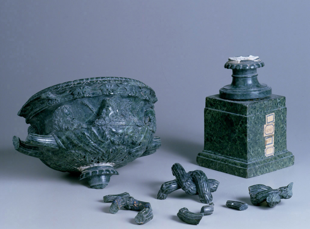 vaso, serie - bottega romana (ultimo quarto sec. XVIII)