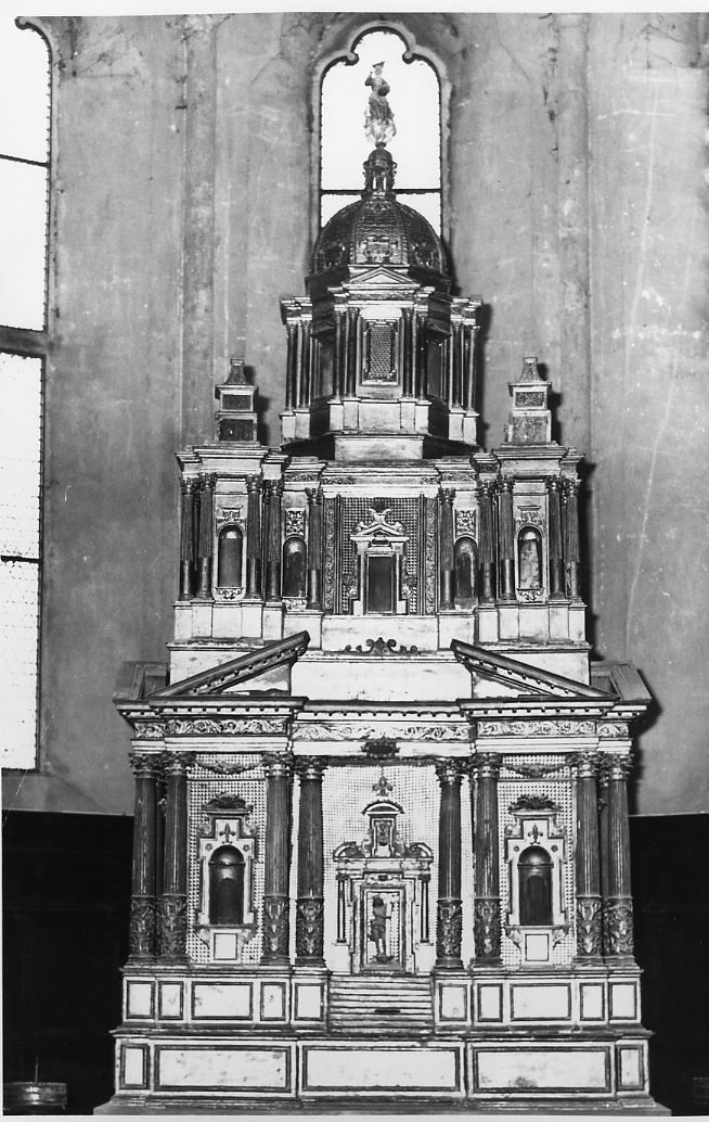 tabernacolo - a tempietto di Bonfini Desiderio (sec. XVII)