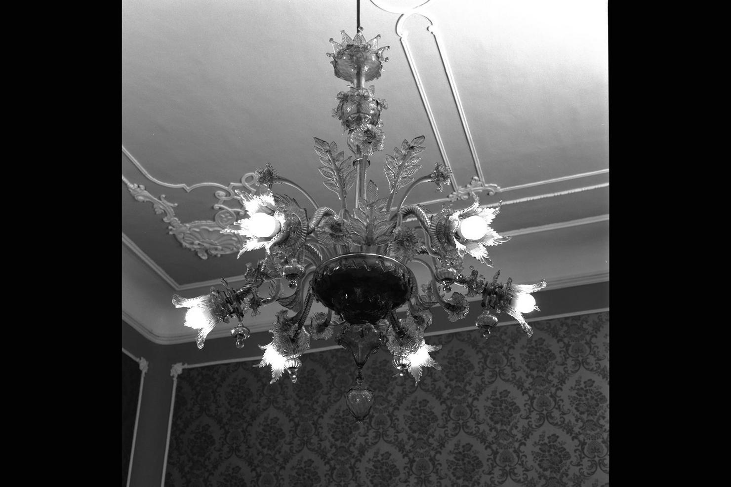 lampadario - a bracci - bottega muranese (seconda metà sec. XIX)