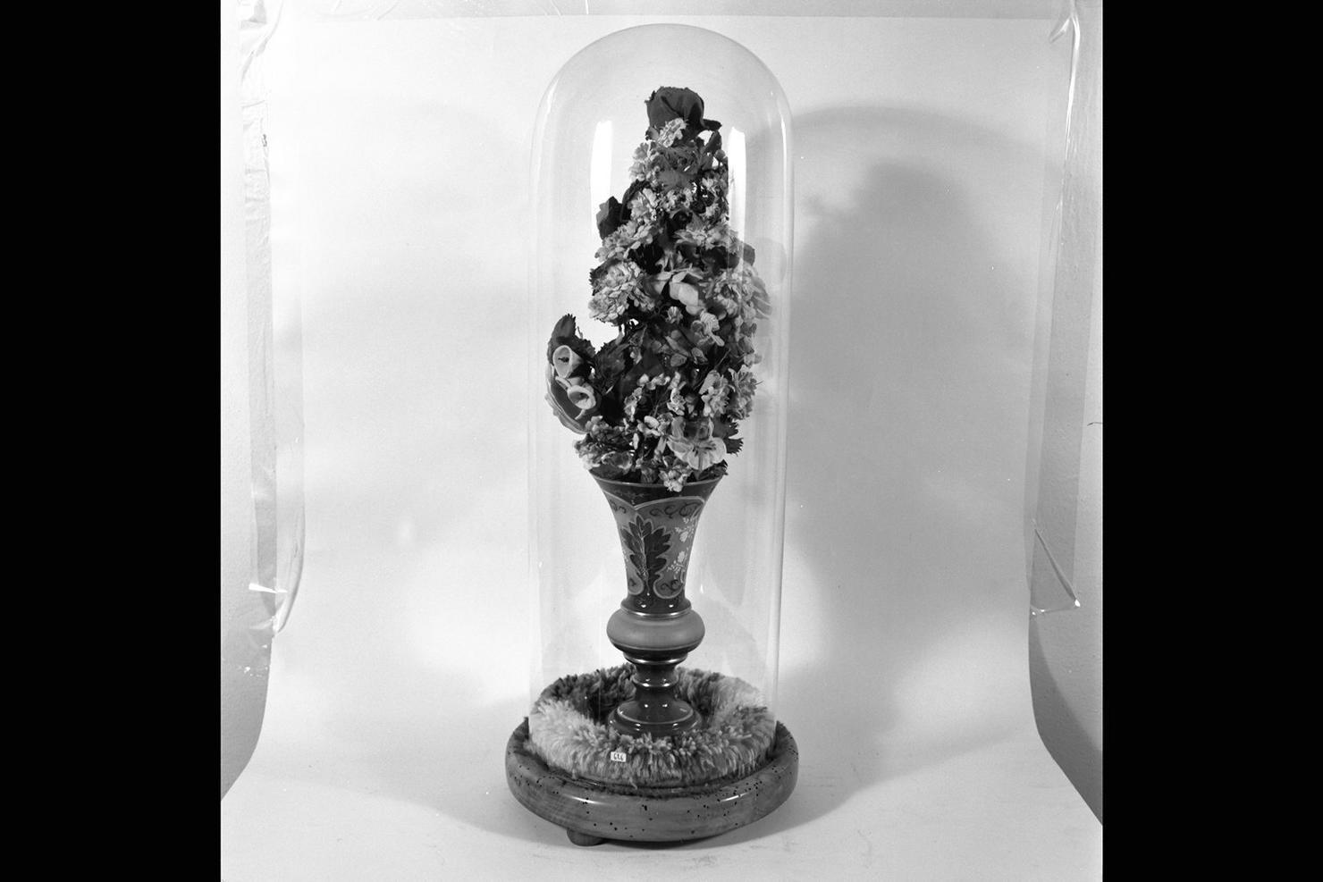vaso da fiori, serie - manifattura italiana (sec. XIX)