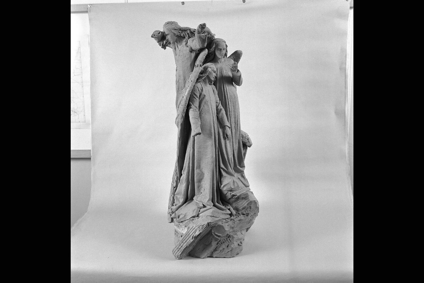 Dopo il diluvio, angeli (gruppo scultoreo) di Tassara Giovanni Battista (sec. XIX)