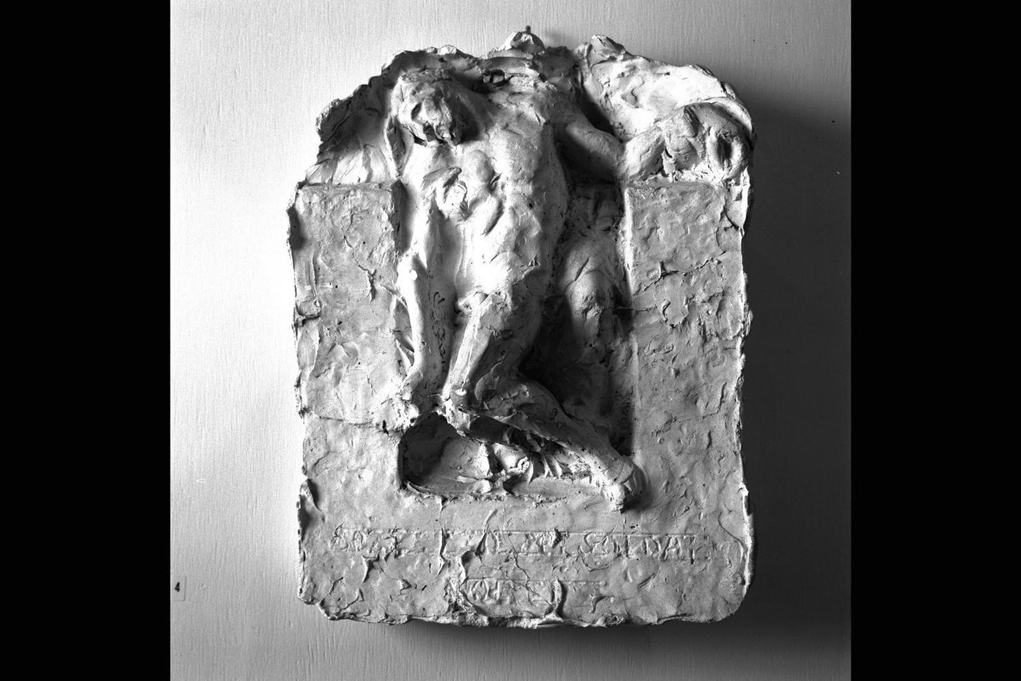 Cristo in pietà (rilievo) di De Angelis Giuseppe (sec. XX)