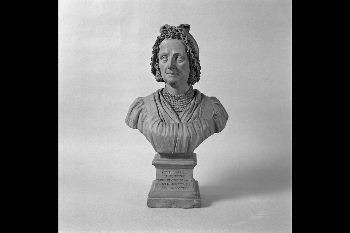 ritratto di Lucia Ceresani (busto) di Piani Antonio (sec. XIX)