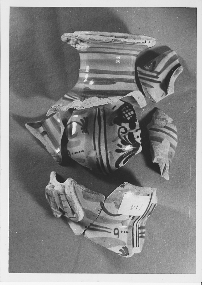 vaso, frammento - bottega urbinate (fine sec. XVI)