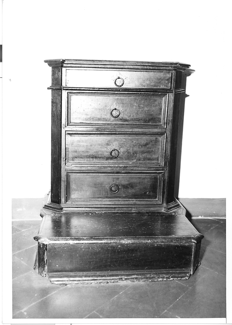 inginocchiatoio - bottega marchigiana (sec. XVIII)