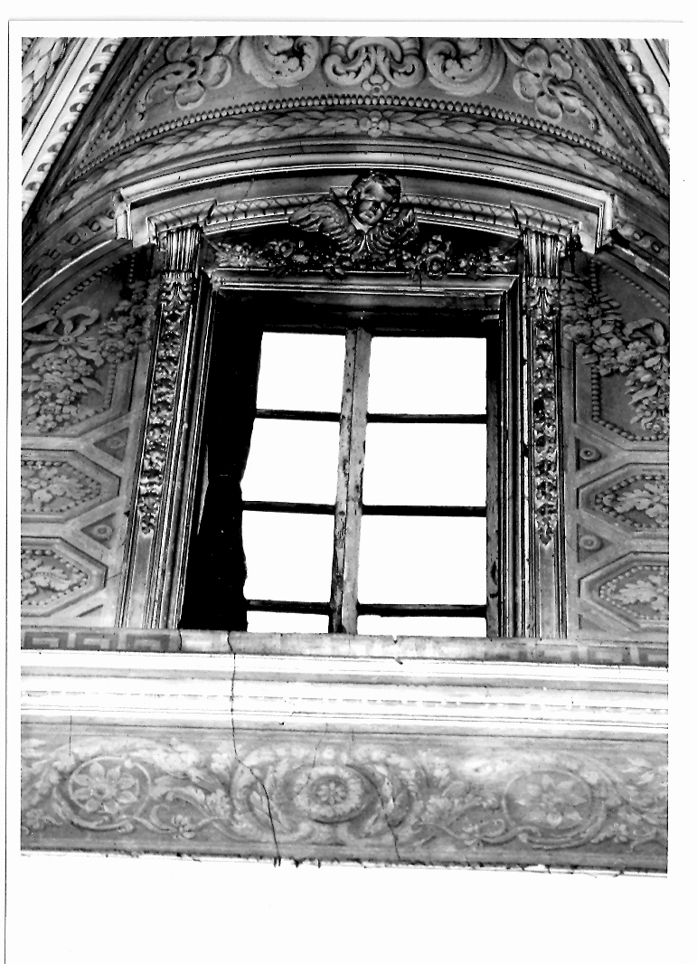 mostra di finestra, coppia di Fontana Domenico (bottega), Bernasconi Lorenzo (bottega) (sec. XVIII)