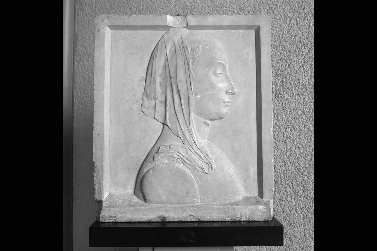 ritratto di Battista Sforza (rilievo) di Laurana Francesco (attribuito) (seconda metà sec. XV)