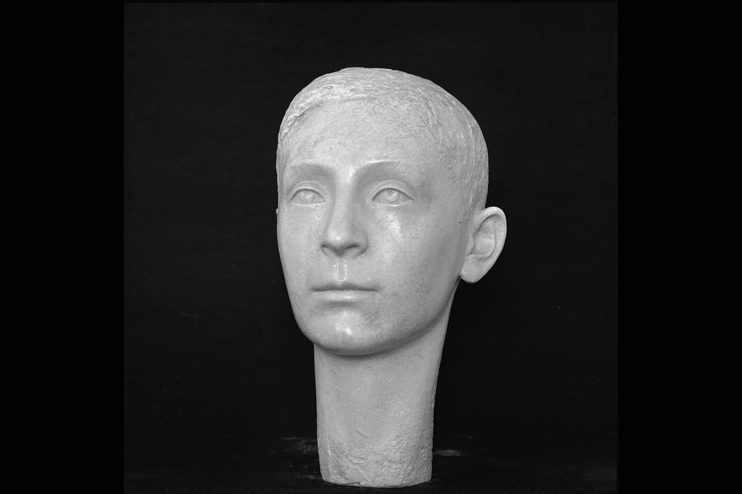 testa maschile (scultura) di Gera Uno (sec. XX)
