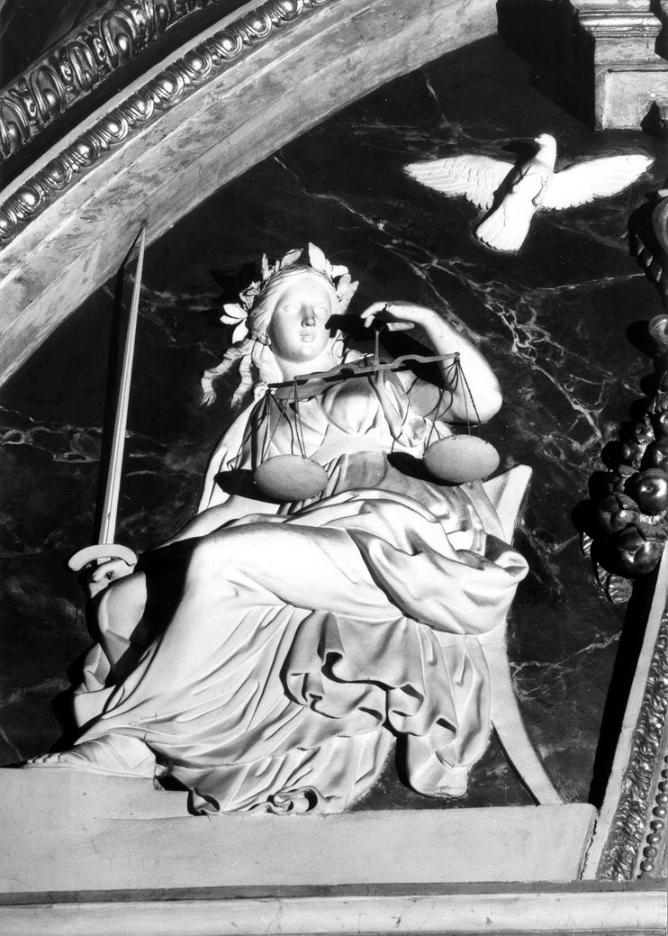 allegoria della Giustizia (rilievo) di Pallotta Emidio, Latini Giovan Battista (sec. XIX)