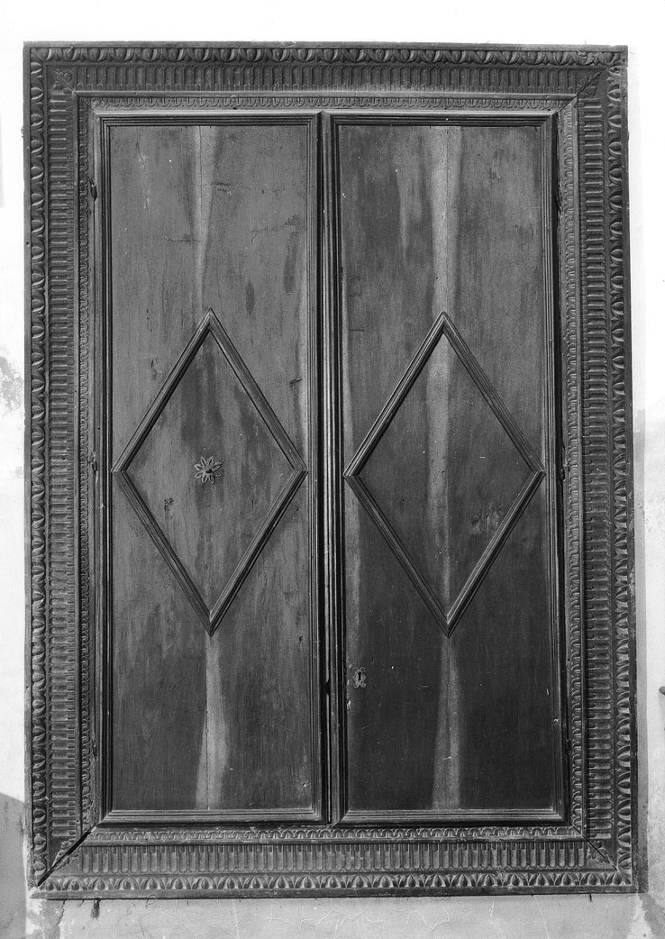 armadio - a muro - bottega marchigiana (metà sec. XVIII)