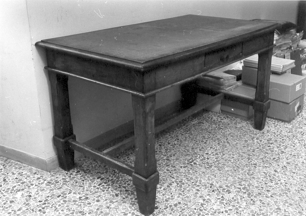 tavolo - bottega marchigiana (fine/inizio secc. XIX/ XX)