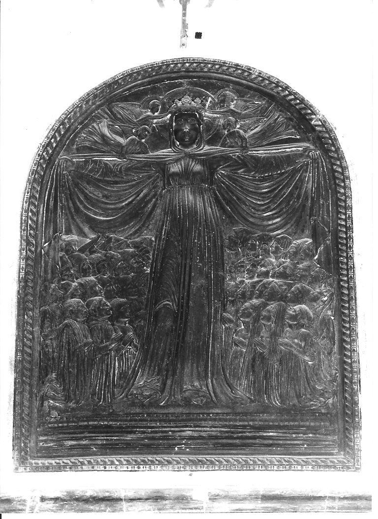 Madonna della Misericordia (rilievo) - ambito Italia centrale (sec. XV)