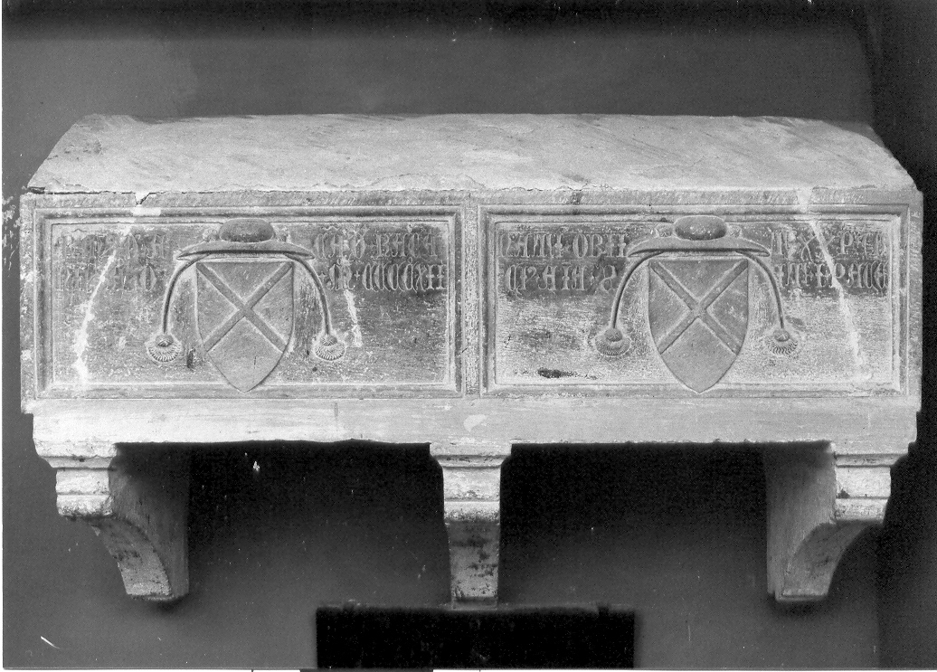 sarcofago - ambito marchigiano (sec. XV)