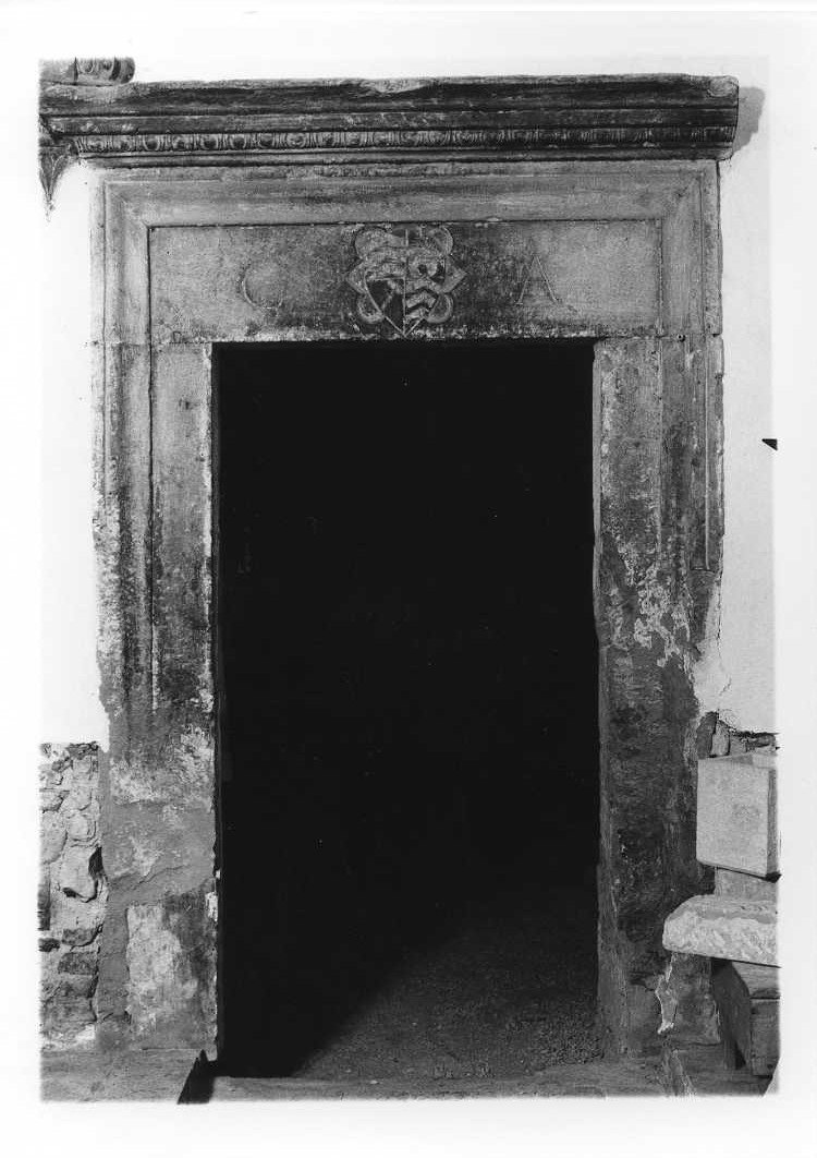 portale architravato - bottega marchigiana (sec. XV)