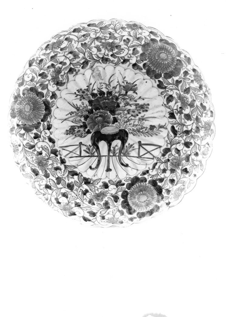 piatto - manifattura giapponese (sec. XIX)