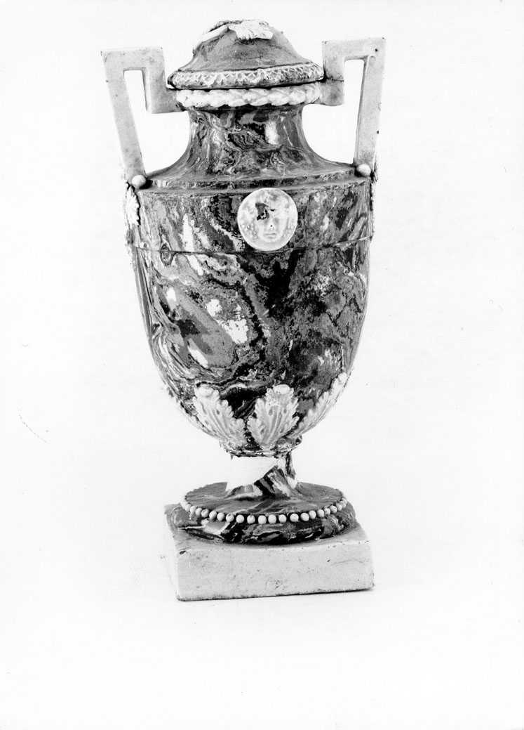 vaso - manifattura marchigiana (sec. XIX)