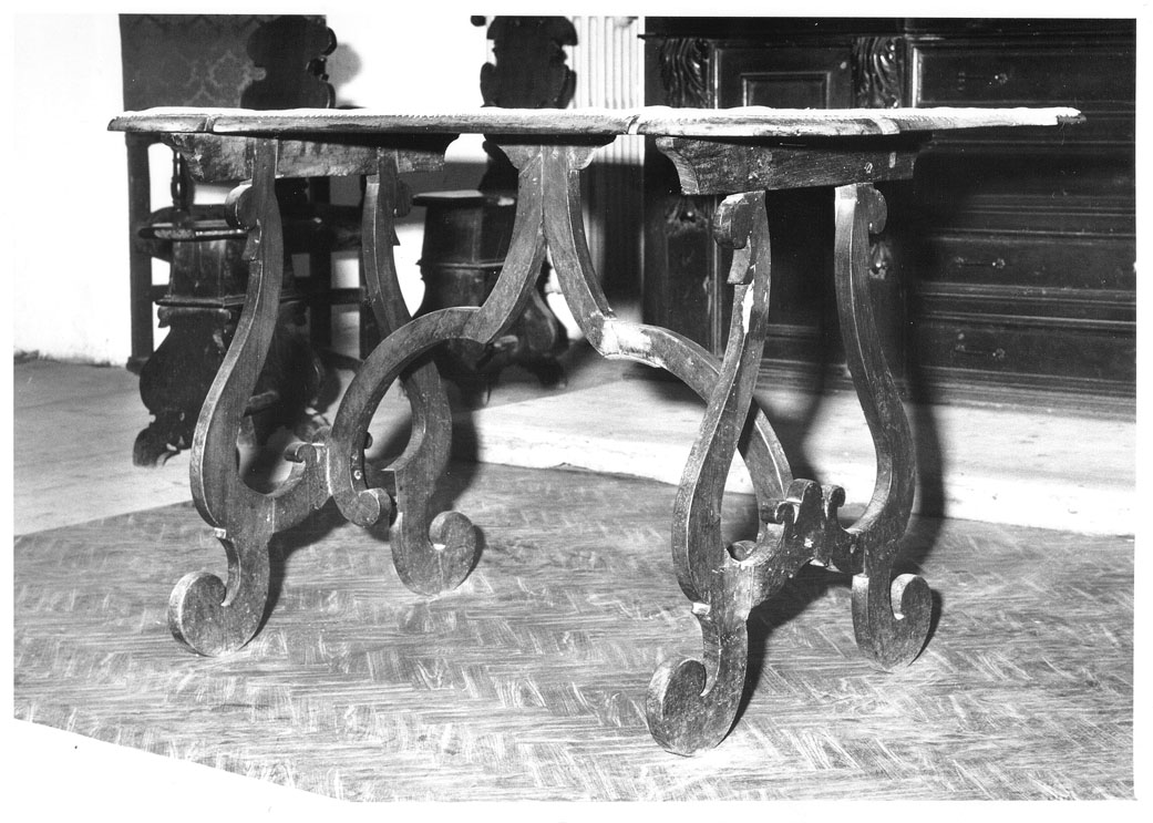 tavolo - bottega marchigiana (fine/inizio secc. XVII/ XVIII)