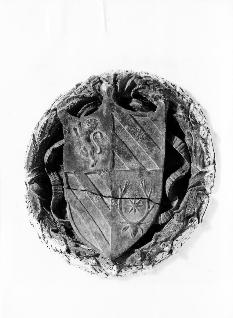 stemma gentilizio della famiglia Ubaldini (rilievo, serie) - bottega marchigiana, bottega marchigiana (ultimo quarto sec. XV)