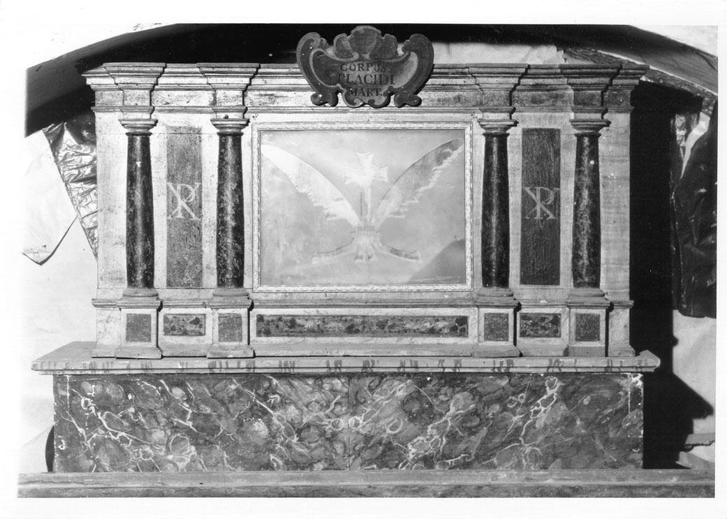 urna - bottega marchigiana (sec. XVIII)