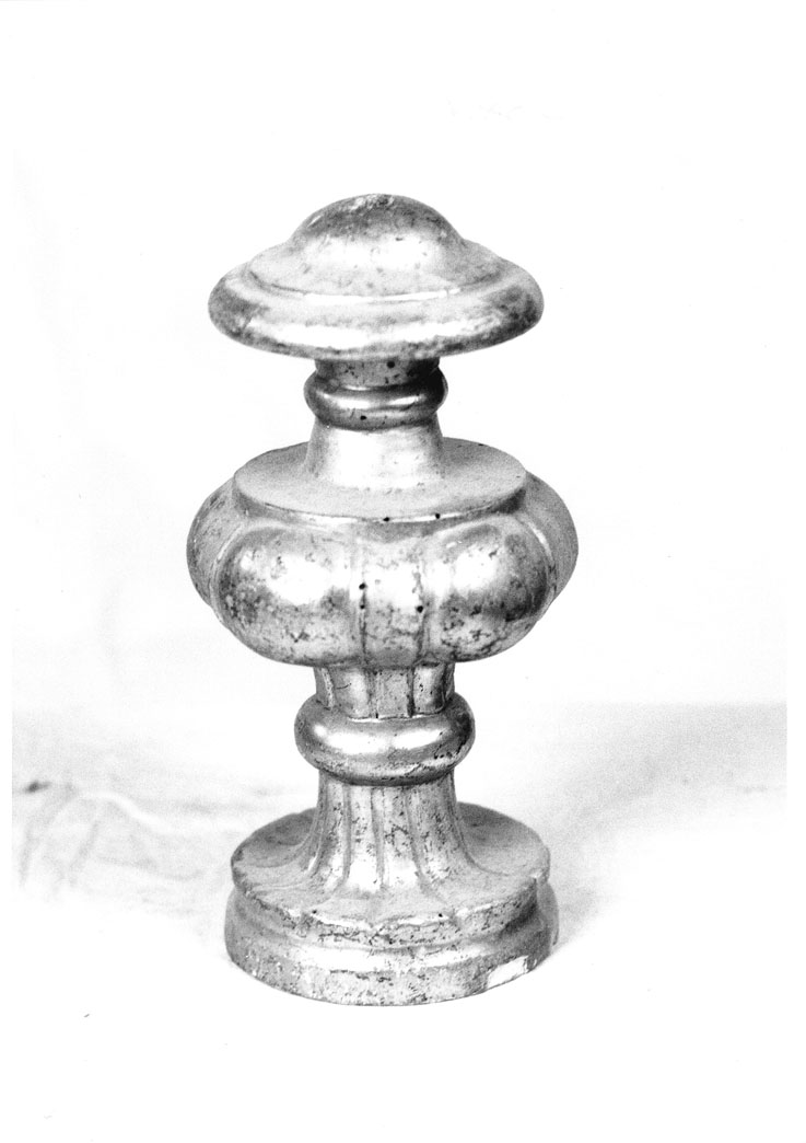 vaso d'altare con composizione floreale - bottega marchigiana (sec. XVIII)