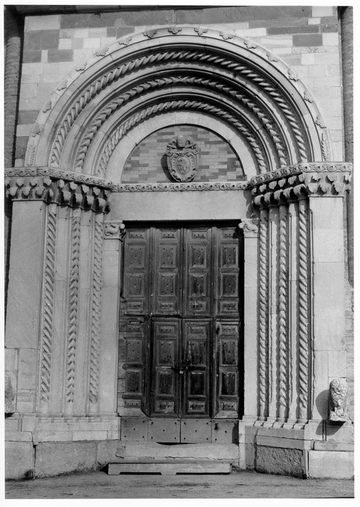 portale di Magister Gallus (attribuito) (sec. XIV)