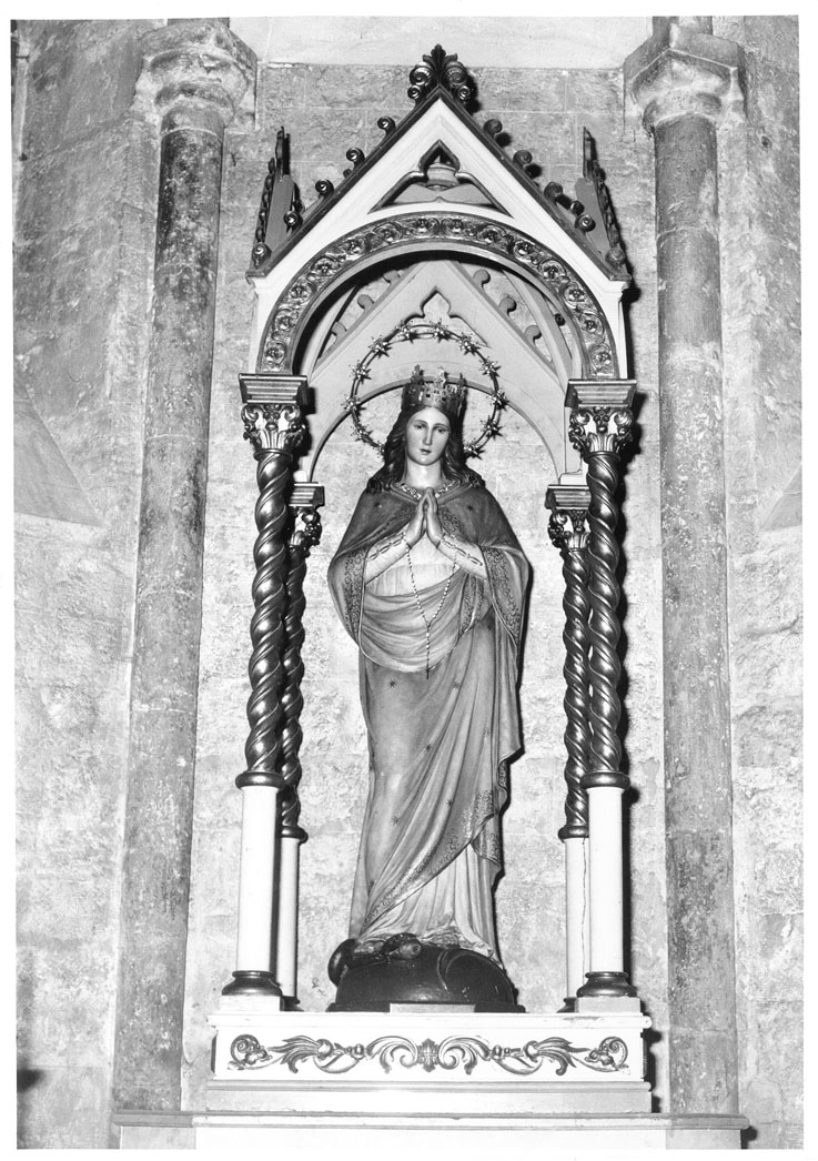 Madonna Immacolata (scultura) di Benllere E. E (sec. XX)