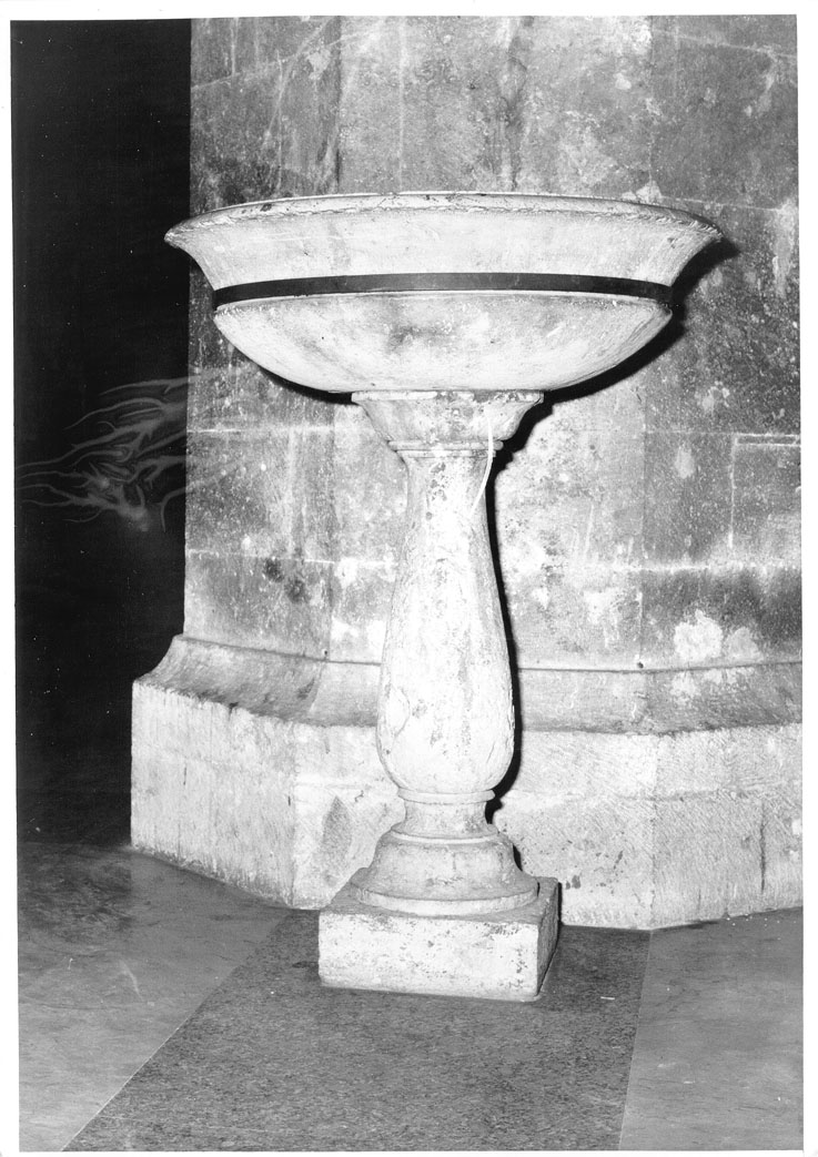 acquasantiera, serie - bottega marchigiana (prima metà sec. XVI)