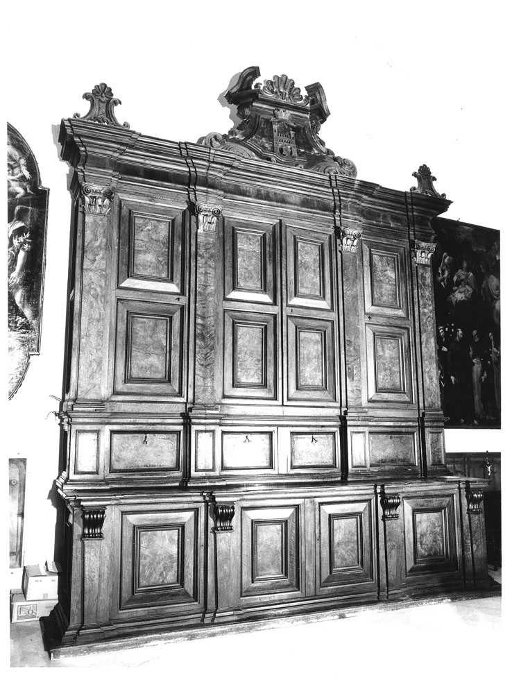 armadio da sacrestia, serie di Miniera Biagio (attribuito), Giosafatti Giuseppe (attribuito) (sec. XVIII)