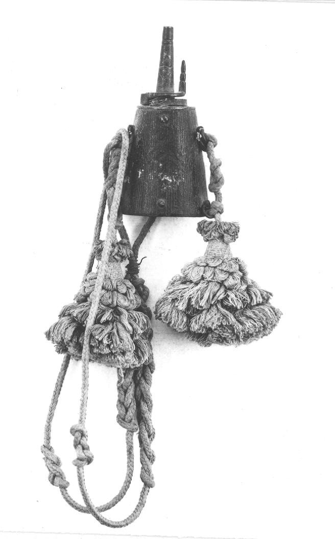 portafiasca da polvere da sparo - bottega italiana (fine/inizio secc. XVI/ XVII)