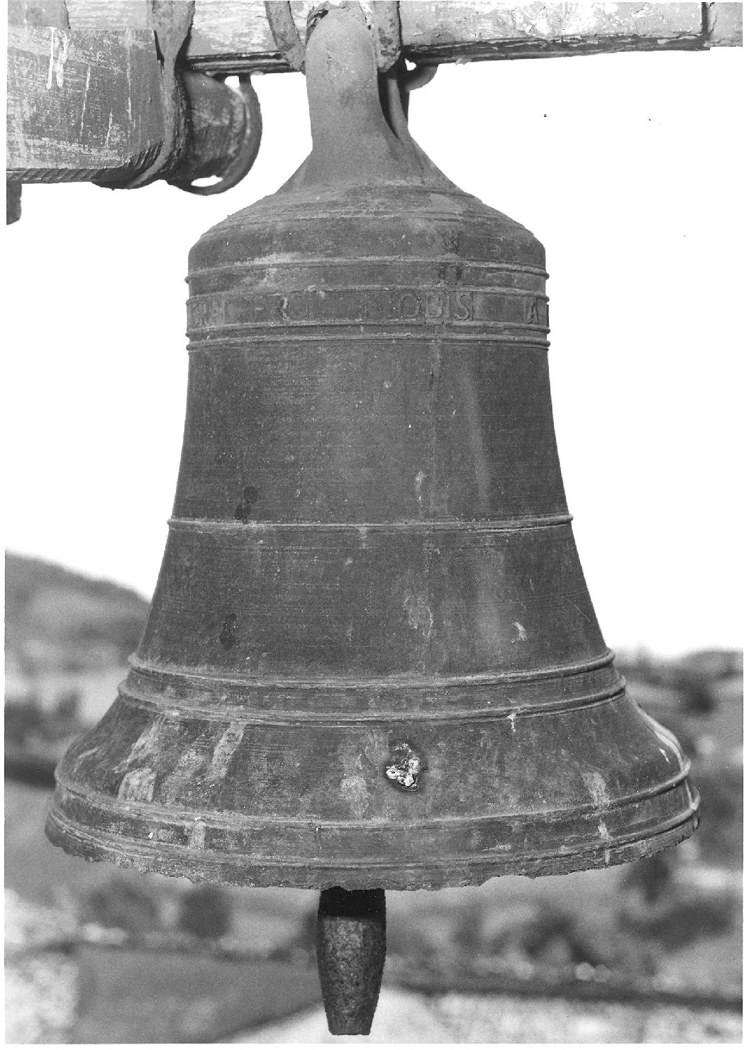 campana - produzione marchigiana (sec. XVII)