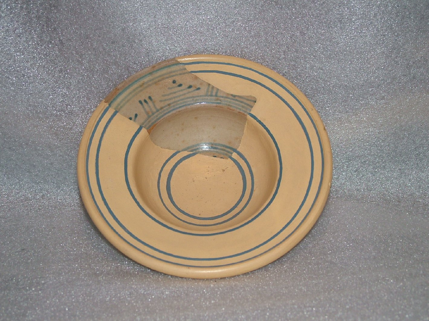 piatto, frammento - bottega Italia centrale (fine/inizio secc. XV/ XVI)