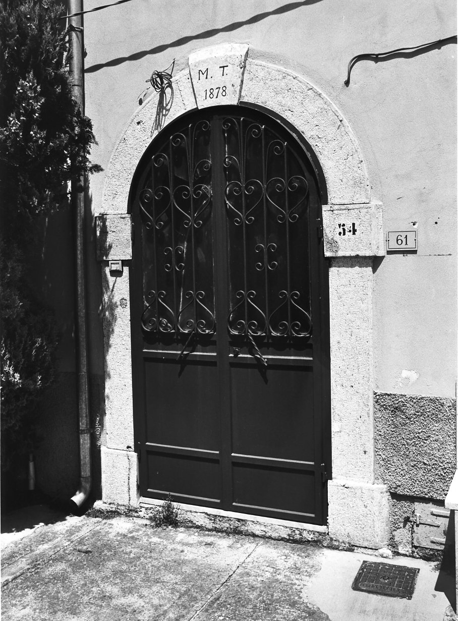 portale - bottega molisana (sec. XIX)