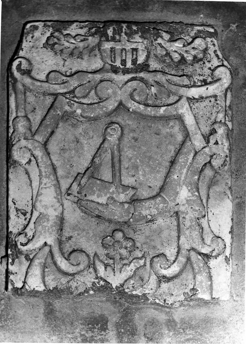 stemma (rilievo, opera isolata) - bottega Italia meridionale (secc. XVII/ XVIII)