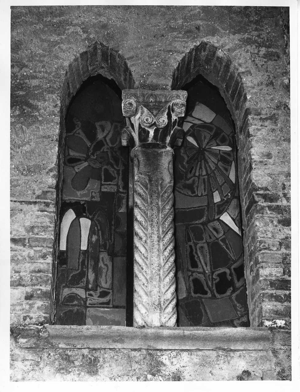 pilastrino - bottega Italia meridionale (secc. XIII/ XIV)