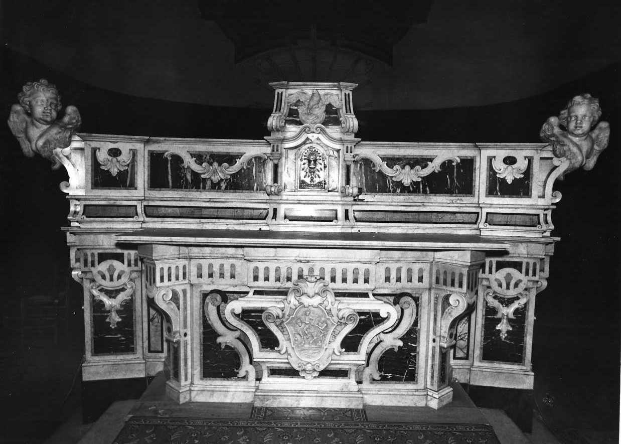 altare maggiore di Varriale Francesco (attribuito) (sec. XVIII)
