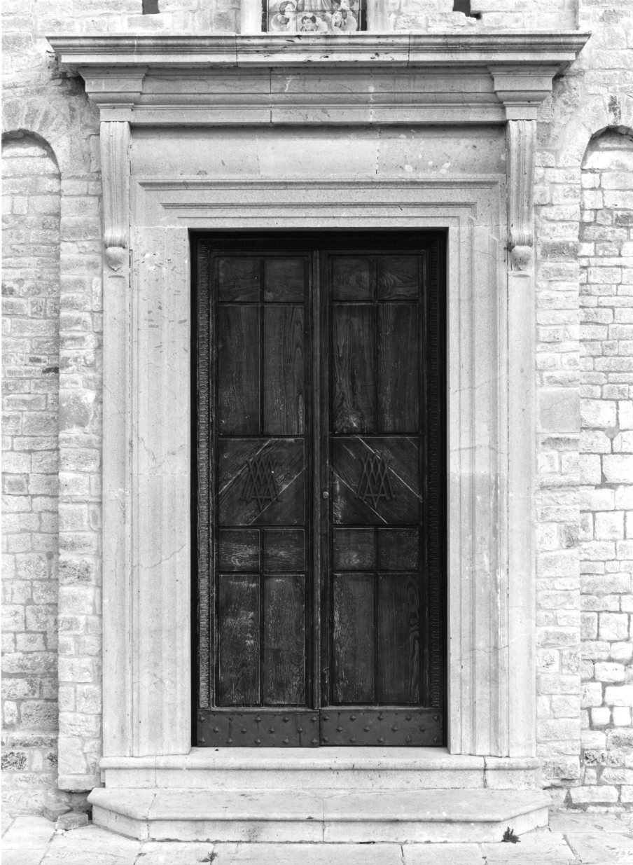 portale architravato - bottega molisana (prima metà sec. XX)