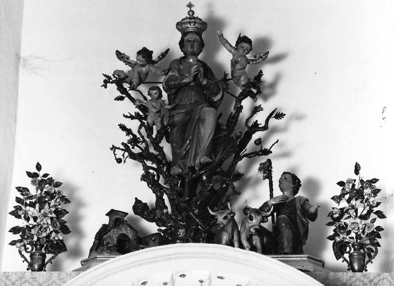 Madonna Incoronata di Foggia (gruppo scultoreo) - bottega Italia meridionale (secondo quarto sec. XIX)