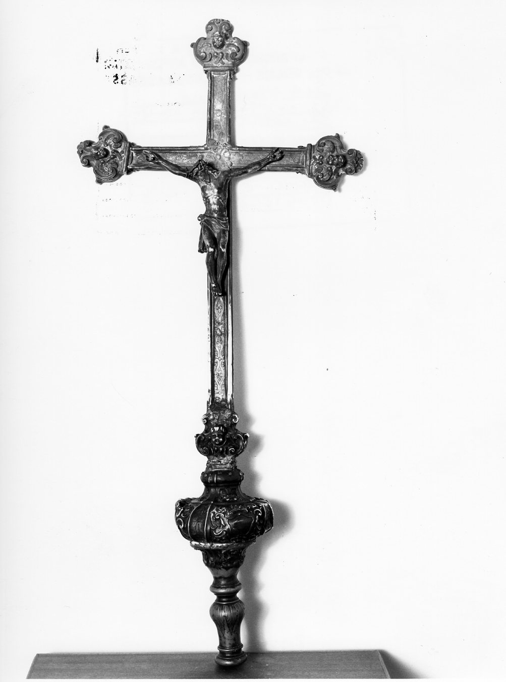 croce processionale - bottega napoletana (secondo quarto sec. XVIII)
