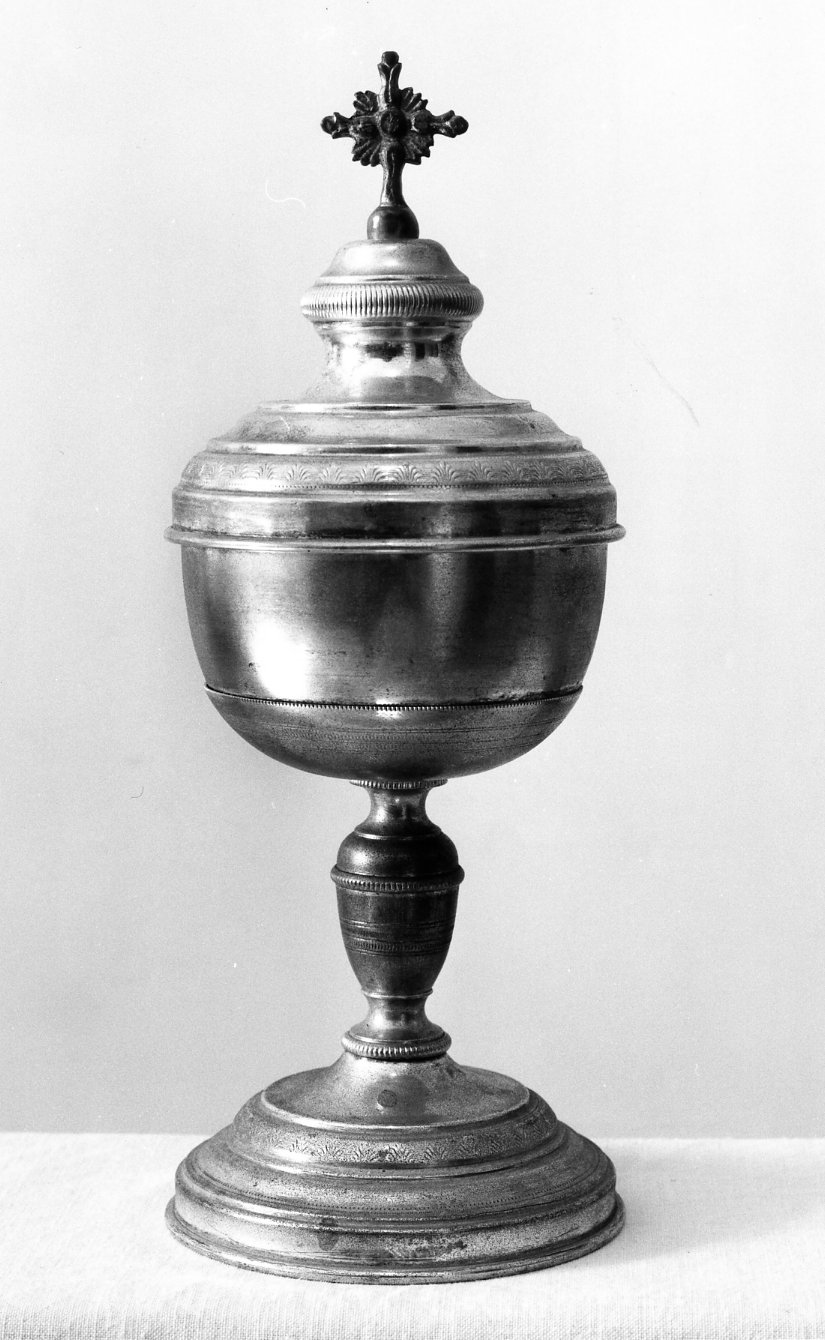 pisside - bottega molisana (fine sec. XIX)