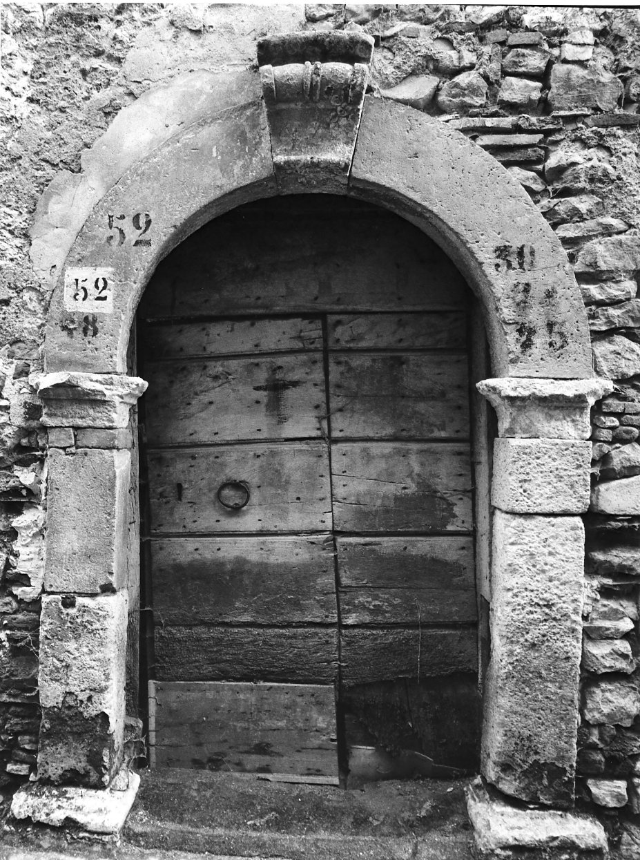 portale - bottega molisana (seconda metà sec. XIX)